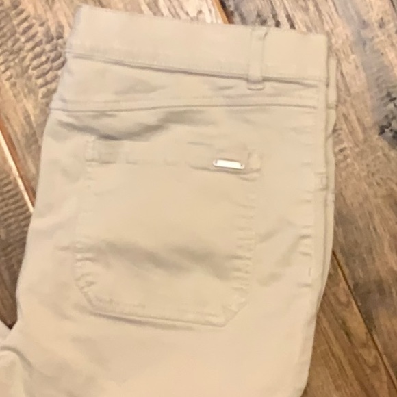 Ladies Orvis elastic waist pull on crop pants. - Picture 3 of 4